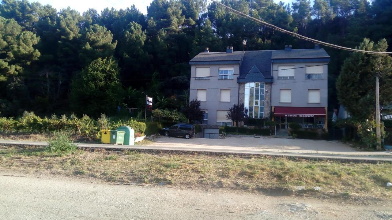 A Lastra Villamartín Esterno foto
